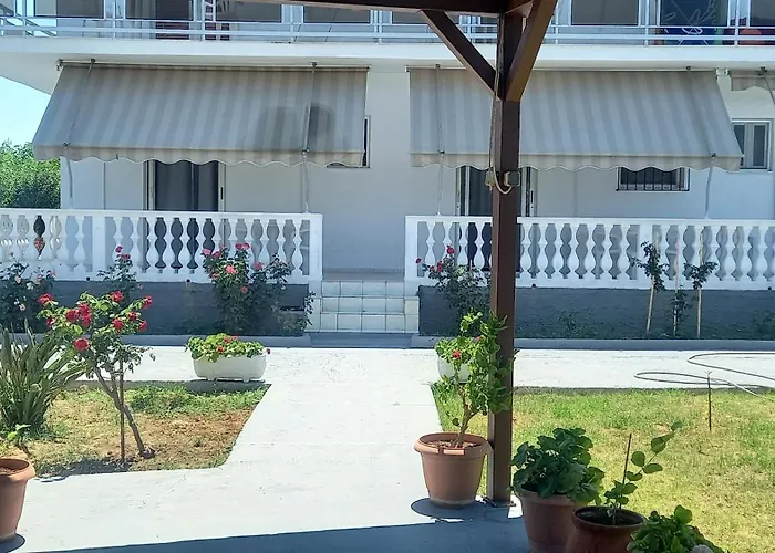 Avouris Studios