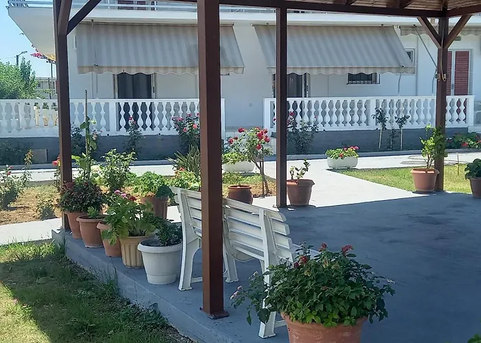 Avouris Studios