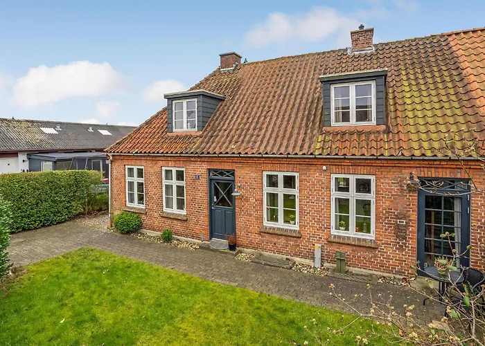 Lovely Home In Sonderborg With Kitchen