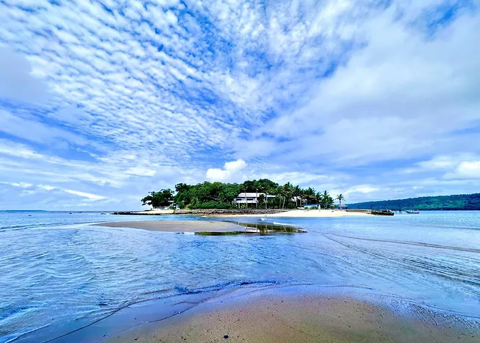 Hideaway Island Resort