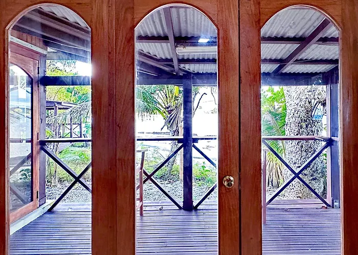 Hideaway Island Resort