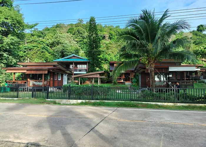 Suntisook Resort