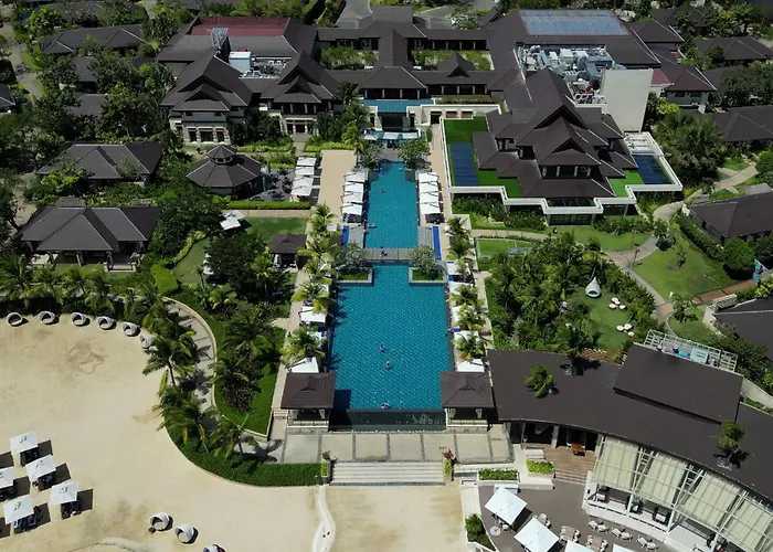 Crimson Resort And Spa - Mactan Island, Cebu