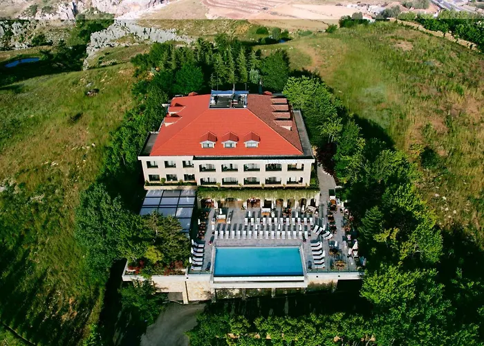 Terrebrune Hotel