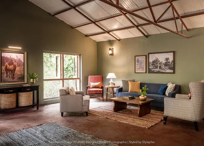 Saccharum Safari Lodge
