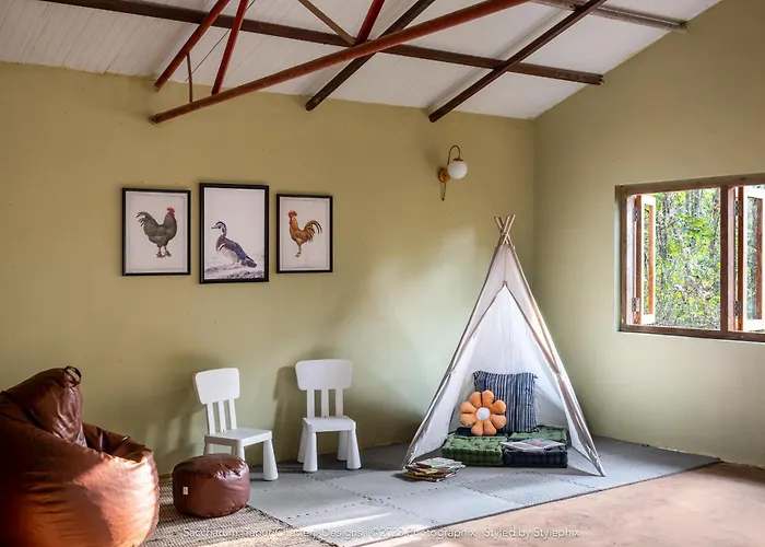 Saccharum Safari Lodge
