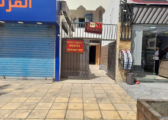 Pizza Street Hostel