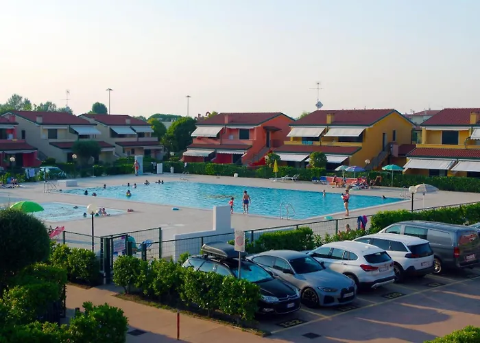 Aqua Marina Aparthotel - Market & Restaurant