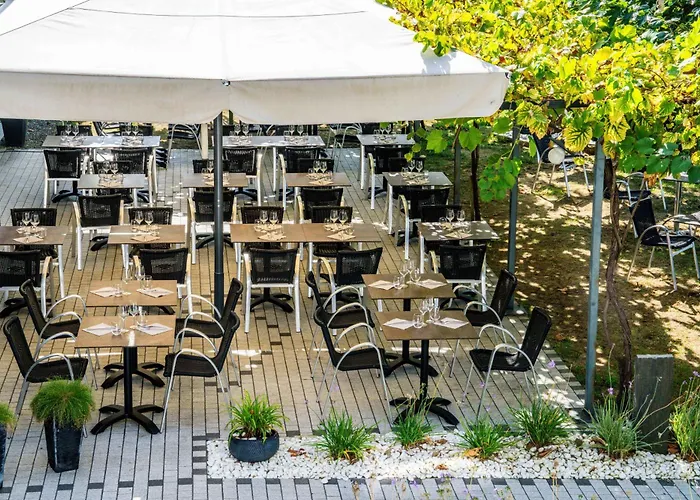 Logis Hotels Gnac E Pause