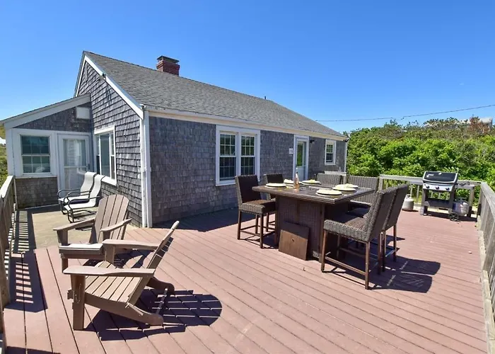 Stunning Waterfront Views Beach Steps Away