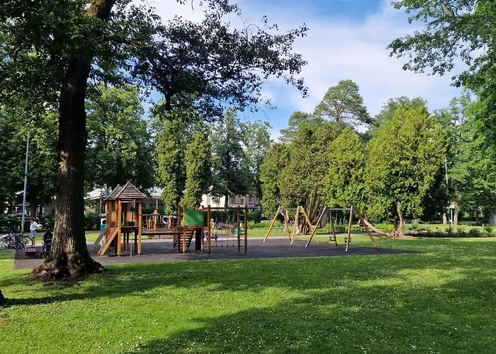 Melluzi Park Apartment