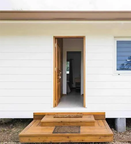 Fully Equipped Bungalow Next To A White Sand Beach