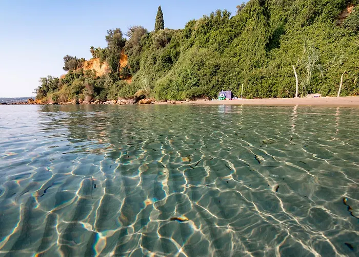 Colonides Retreat Sea & Silence