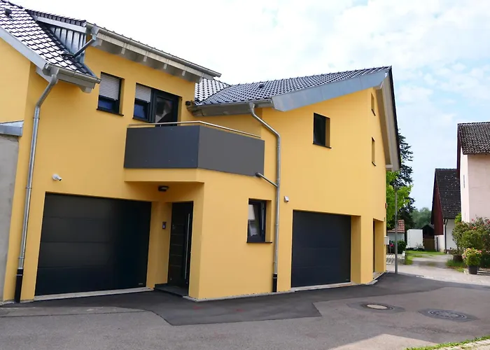1 Zimmer mit Bad ohne Küche, 1 Person, 15 qm, direkt an der Aach