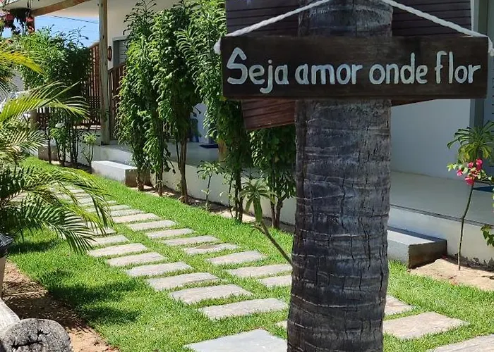 Pontal Praia Suítes