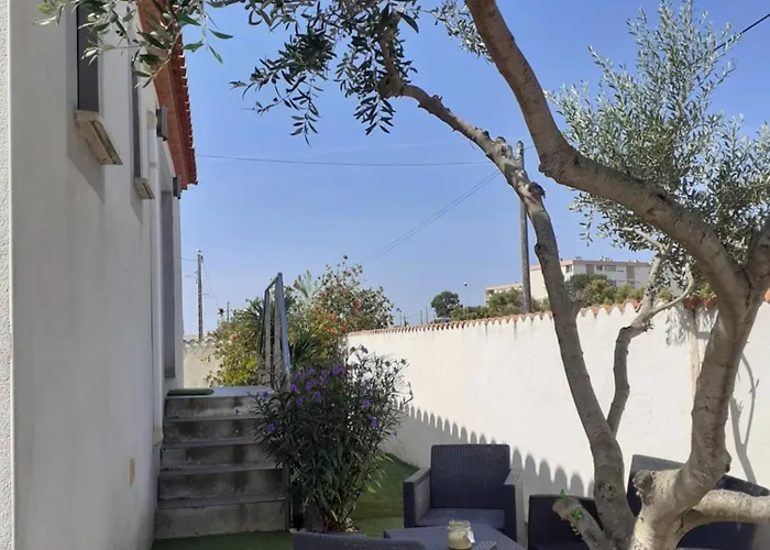 La petite maison au bord du canal T2 - 3étoiles -