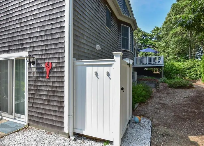 0 6 Miles To Beach Great For Families