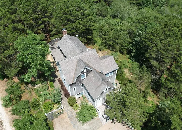 Water Views Great Lt Island Location!