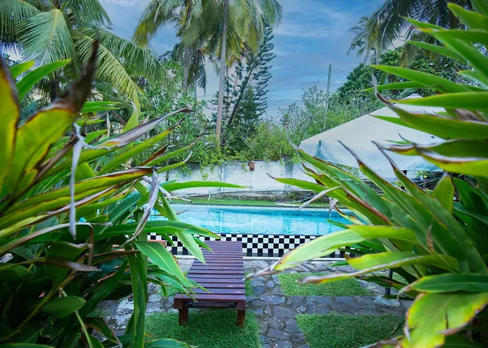 Hotel Zeilan Sunset Point