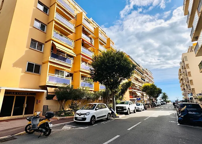 Charming 2-Rooms Apartment - Walk To Beach, Near Monaco & Menton