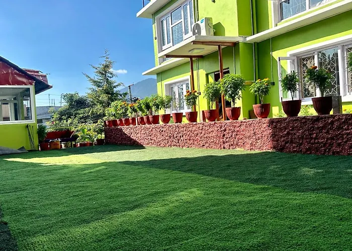 Fireflies Retreat Home- Yoga, Sound Healing & Coworking Stay In Kathamndu