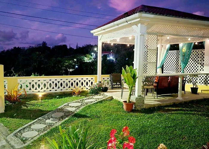 Sunsetcrest Romantic Retreat