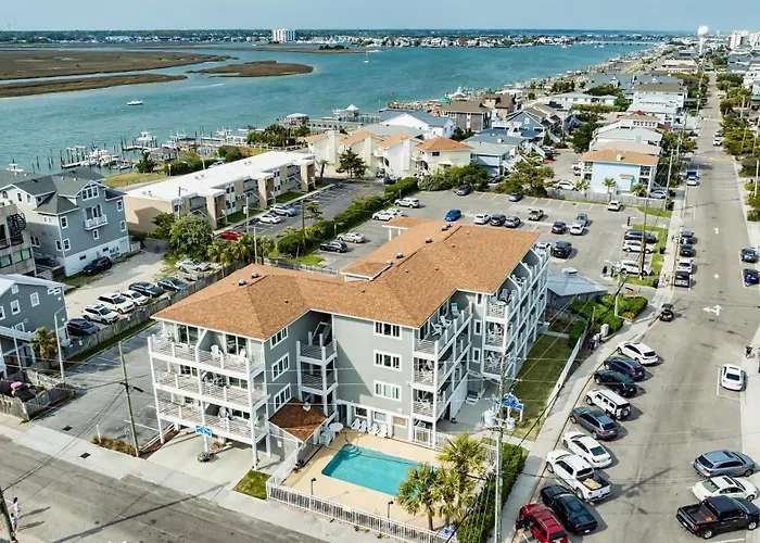 Sandpeddler Inn And Suites