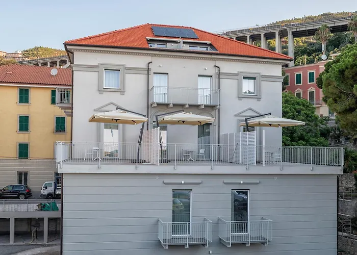Villa Cadiz Apartments Varazze