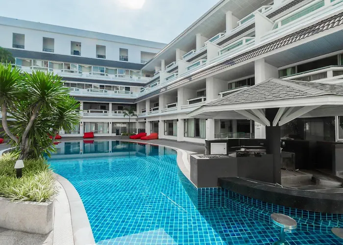 Radisson RED Phuket Patong Beach