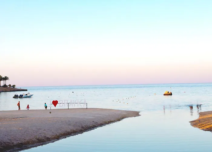 Brayka Bay Reef Resort