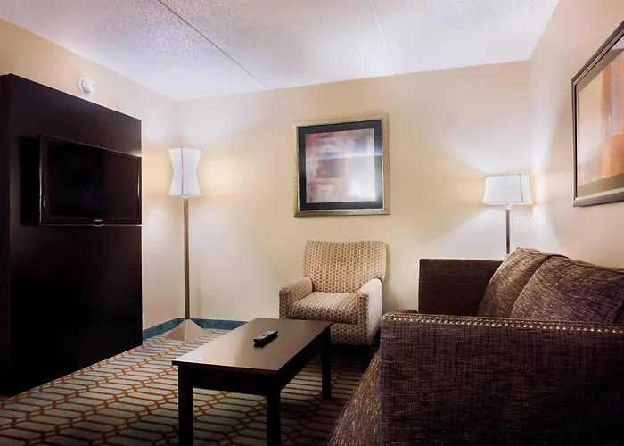 Delta Hotels By Marriott Fargo