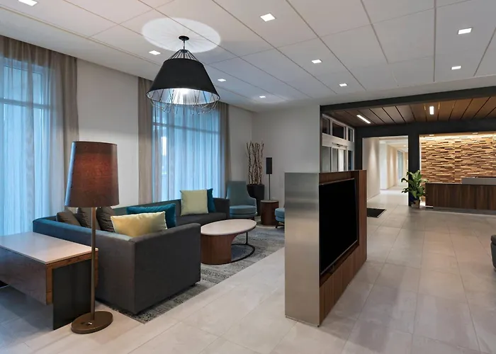 Courtyard By Marriott Jackson Madison