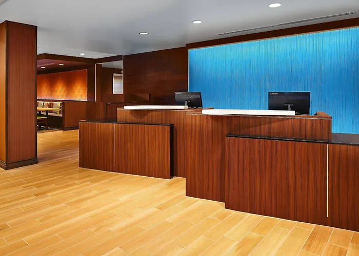 Fairfield Inn & Suites By Marriott Fresno Yosemite International Airport
