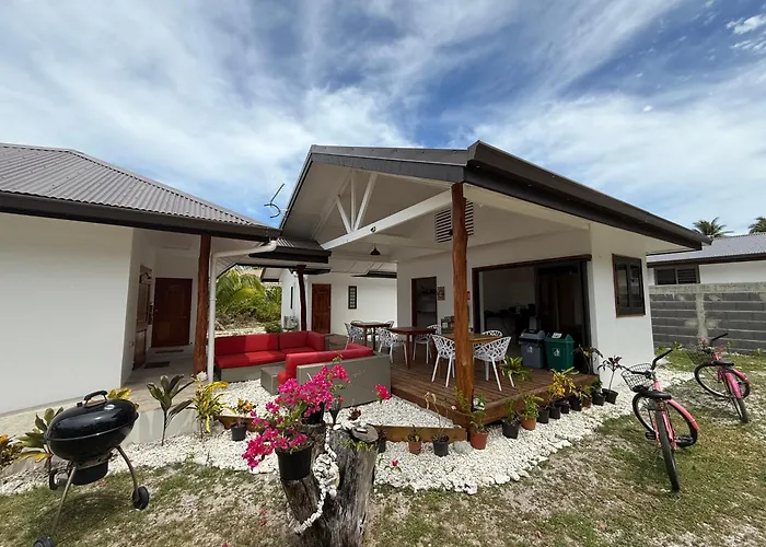 Moorea Chill And Beach Lodge