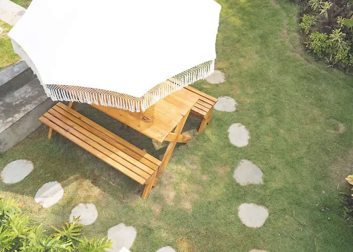 Cari Surf Camp & Studio'S