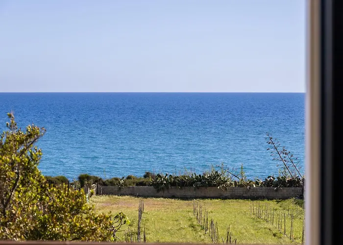 Villa Pisciotto - IsulaTravel