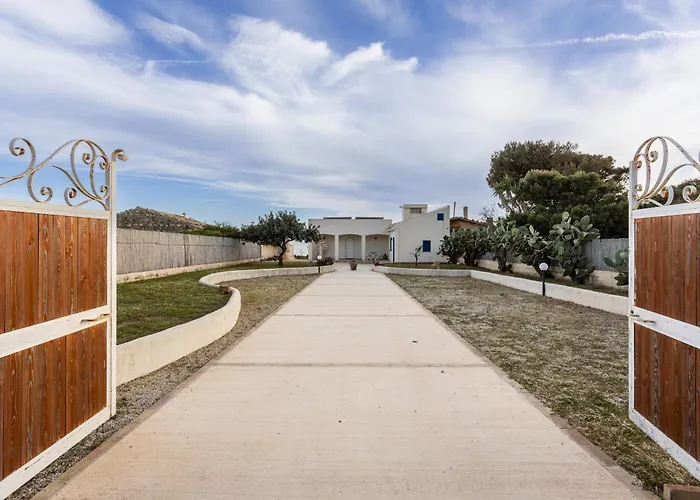 Villa Pisciotto - IsulaTravel