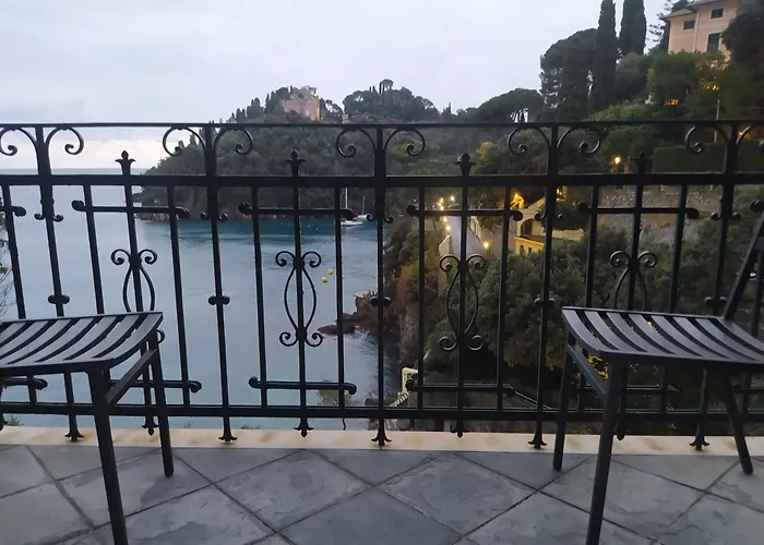 Portofino Deluxe Family Suite - Balcony, Sea View, Private Hotel Beach