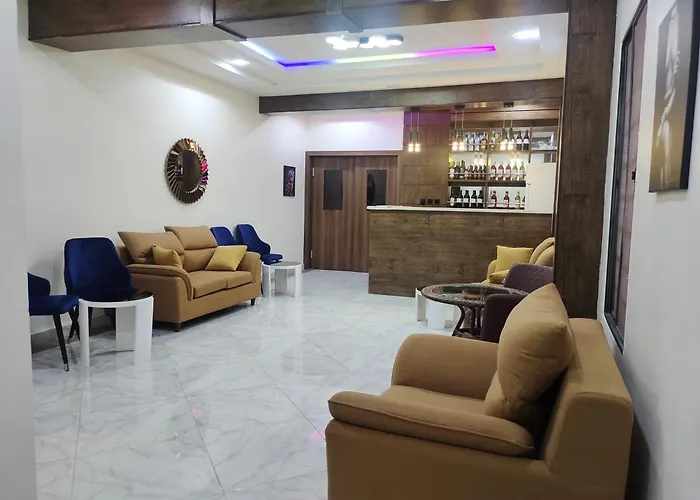 Passready Hotel And Suites Nnewi