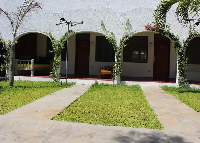 Kaleb'S Beachfront Serviced Studio Apartments