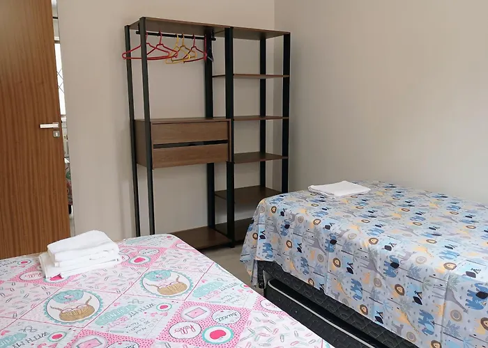 Amplo apartamento para aluguel diário numa das melhores praias de SC.