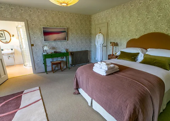 The Kirkstyle Inn & Sportsman Rest