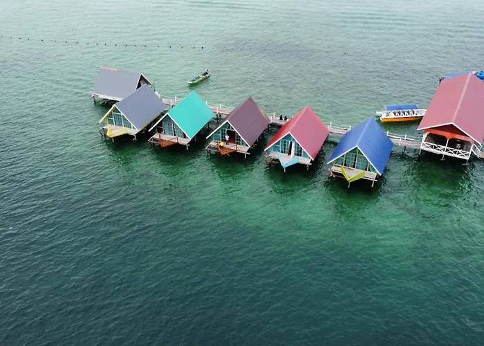 Adil Waterhouse Resort