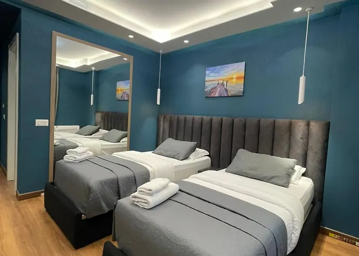 Peaky Hotel
