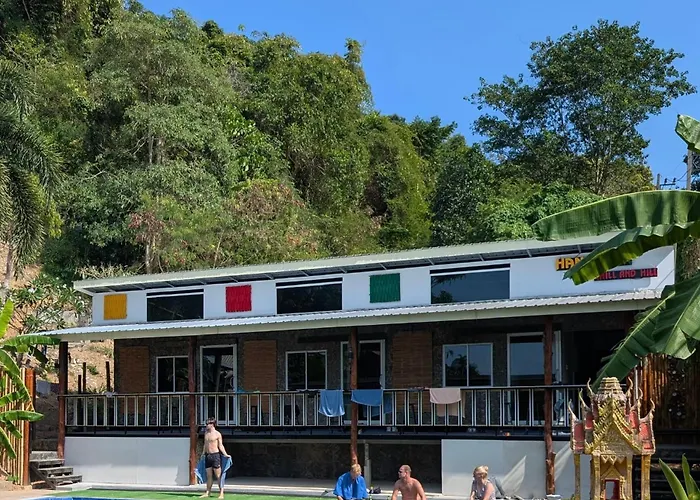 Hangover Chill & Hill Hostel