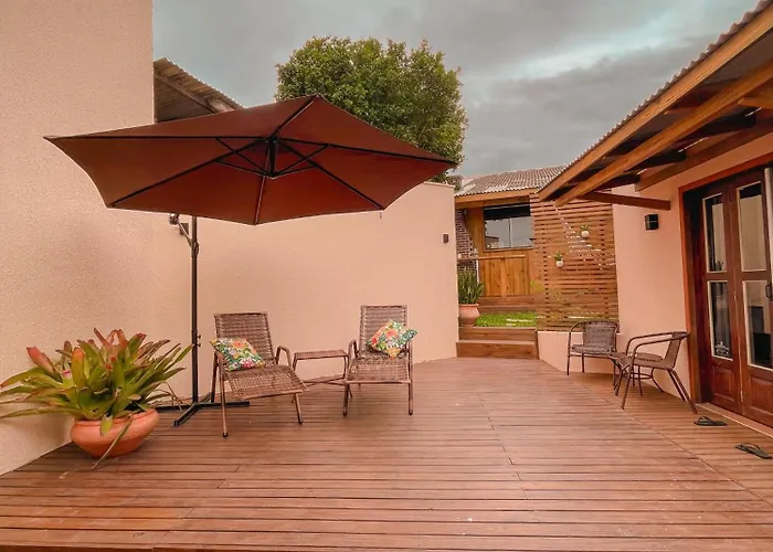Shangri La Casas e Studios