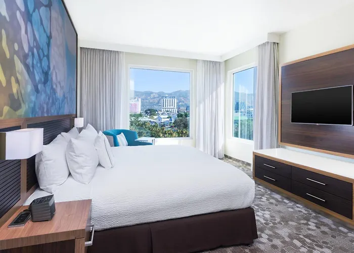 Courtyard By Marriott Kingston, Jamaica