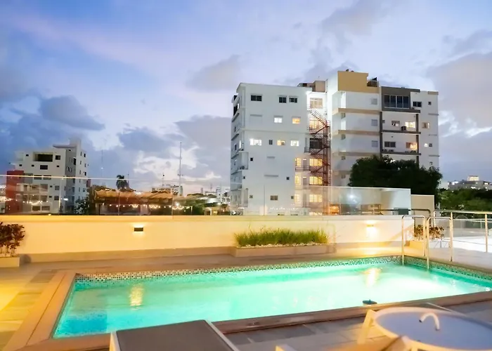 Hotel Stay Here Suites