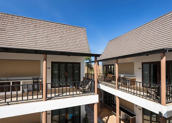 Blue Palm Residence Kata