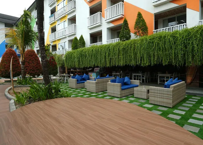 Bliss Surfer Hotel Legian